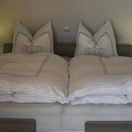 Hommage Appartements Waren  Quarto foto